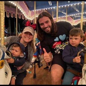 Meet your Posher, Adolfo